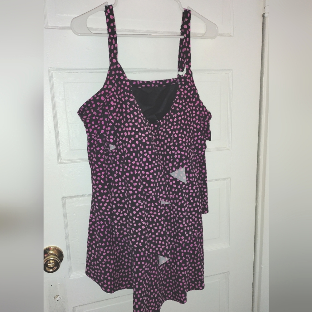 Black & Pink Leopard SwimTop